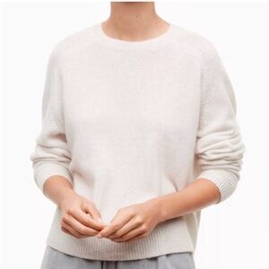 Aritzia The Group by Babaton Luxe Cashmere Crew
Sweater Cream / Ivory XXSmall